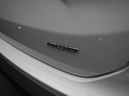 Certified 2024 Ford Edge Titanium AWD/4WD image 5