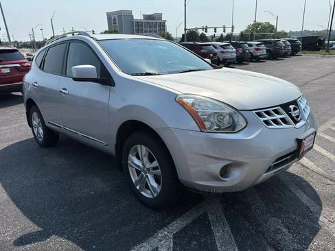 Used 2013 Nissan Rogue SV w/ Premium Pkg AWD/4WD image 7