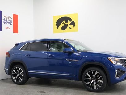 New 2025 Volkswagen Atlas Cross Sport SEL Premium R-Line