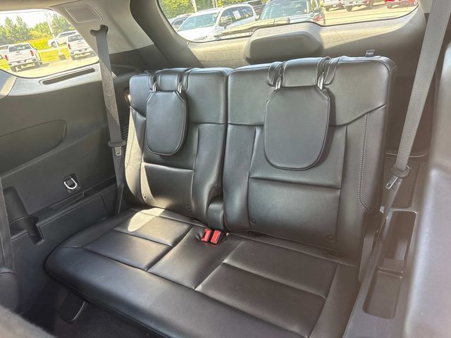 Used 2023 Ford Explorer Limited w/ Equipment Group 301A AWD/4WD image 17