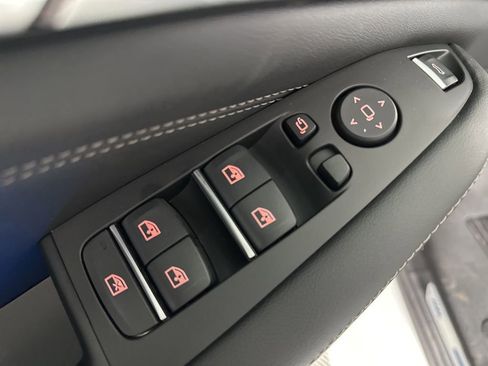 New 2026 BMW X5 xDrive40i w/ M Sport Package image 7