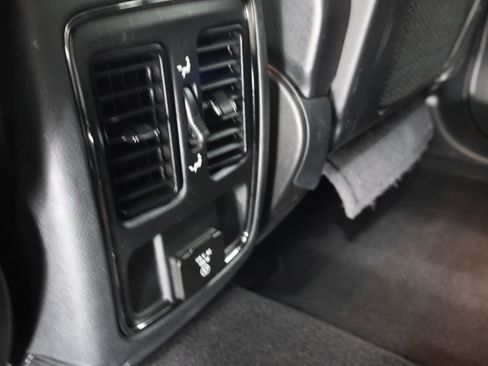 Used 2020 Jeep Grand Cherokee Altitude AWD/4WD image 36