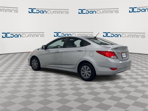 Used 2016 Hyundai Accent SE image 6