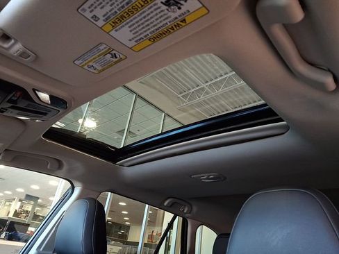 Certified 2025 Subaru Outback Limited AWD/4WD image 13