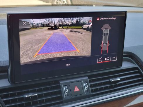 Used 2021 Audi Q5 2.0T Premium image 25