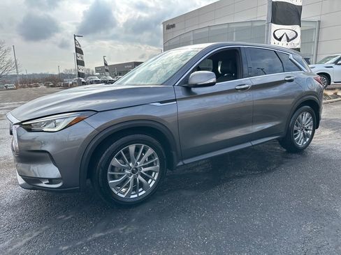 Certified 2025 INFINITI QX50 Pure image 6