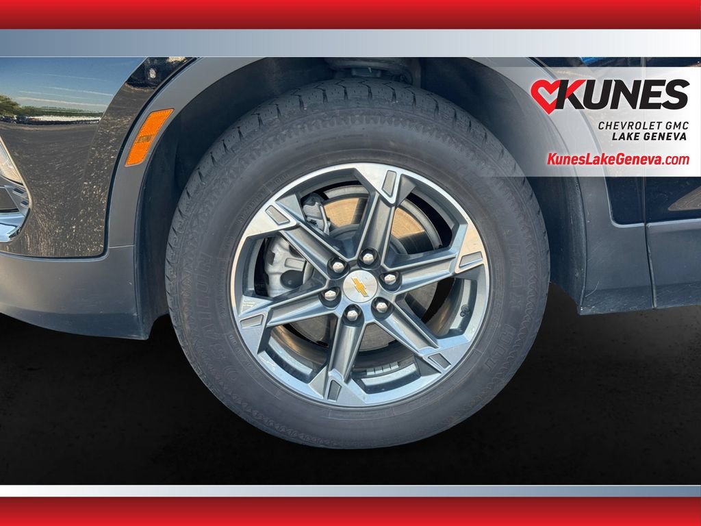 Used 2025 Chevrolet Blazer LT AWD/4WD image 11