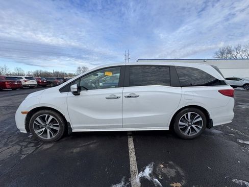 Used 2023 Honda Odyssey Touring image 5