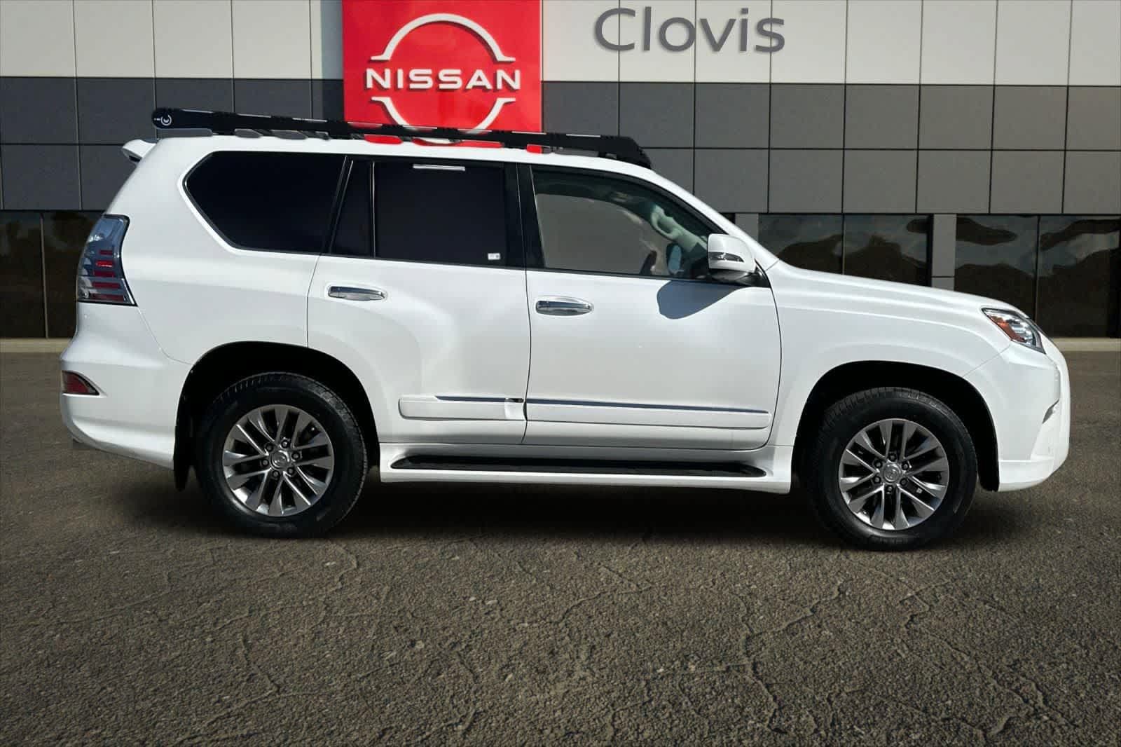 Used 2018 Lexus GX 460 Luxury w/ Preferred Accessory Package AWD/4WD image 9