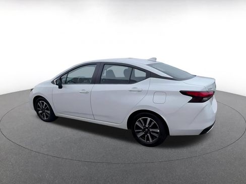 Used 2025 Nissan Versa SV FWD image 10