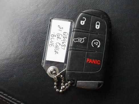 Used 2021 Jeep Grand Cherokee High Altitude AWD/4WD image 36