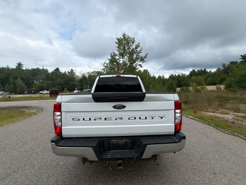 Used 2022 Ford F250 XL w/ Power Equipment Group AWD/4WD image 3