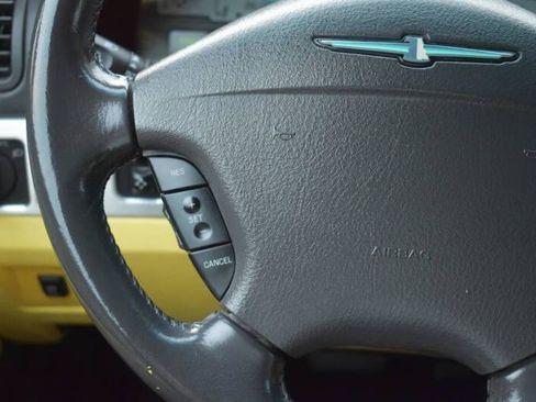 Used 2002 Ford Thunderbird RWD image 32
