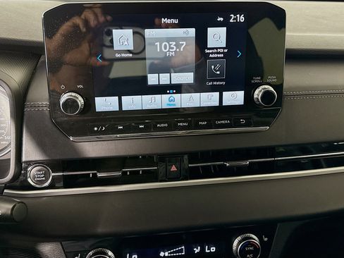 Used 2024 Mitsubishi Outlander SE Black Edition image 18