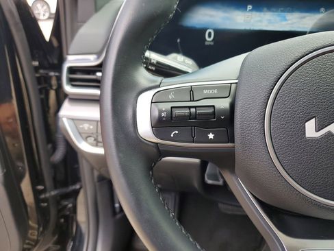 Used 2025 Kia Sportage SX FWD image 22