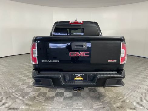Used 2016 GMC Canyon SLE w/ All Terrain Package image 25