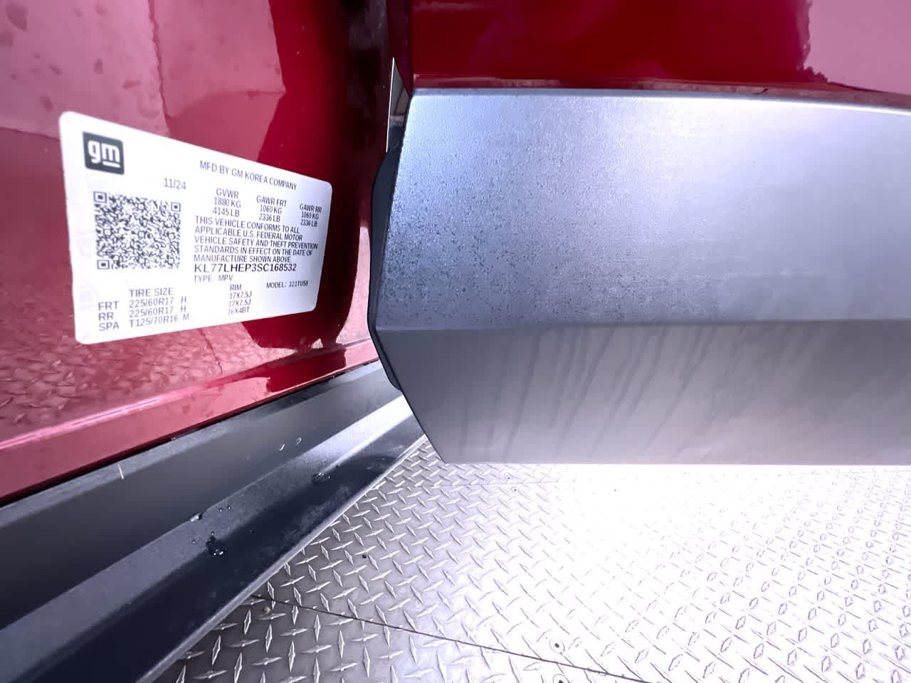 Used 2025 Chevrolet Trax LT FWD image 40