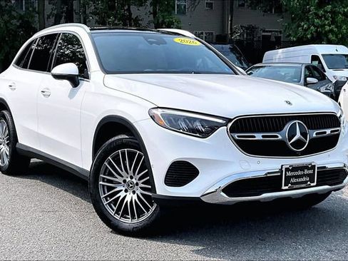 Used 2026 Mercedes-Benz GLC 300 4MATIC image 1