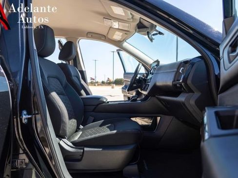 Used 2024 Nissan Pathfinder SV FWD image 11