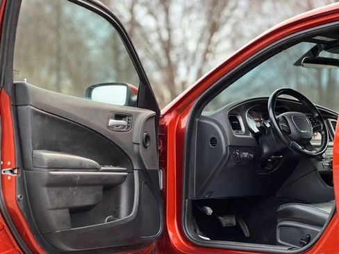 Used 2021 Dodge Charger SXT w/ Leather Interior Group image 6