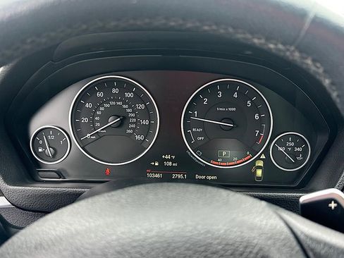 Used 2015 BMW 328i Gran Turismo xDrive image 27