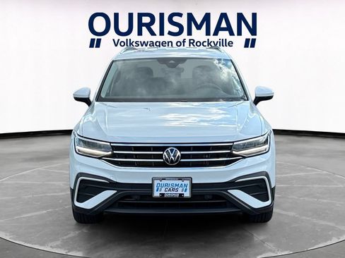 Used 2023 Volkswagen Tiguan SE FWD image 8