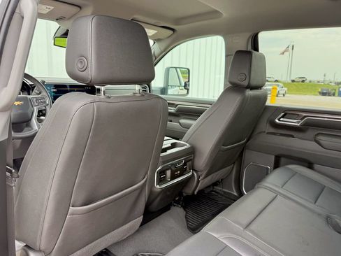 Used 2024 Chevrolet Silverado 2500 LTZ w/ LTZ Plus Package AWD/4WD image 13