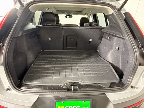 Used 2026 Volvo XC40 B5 Plus AWD/4WD image 35
