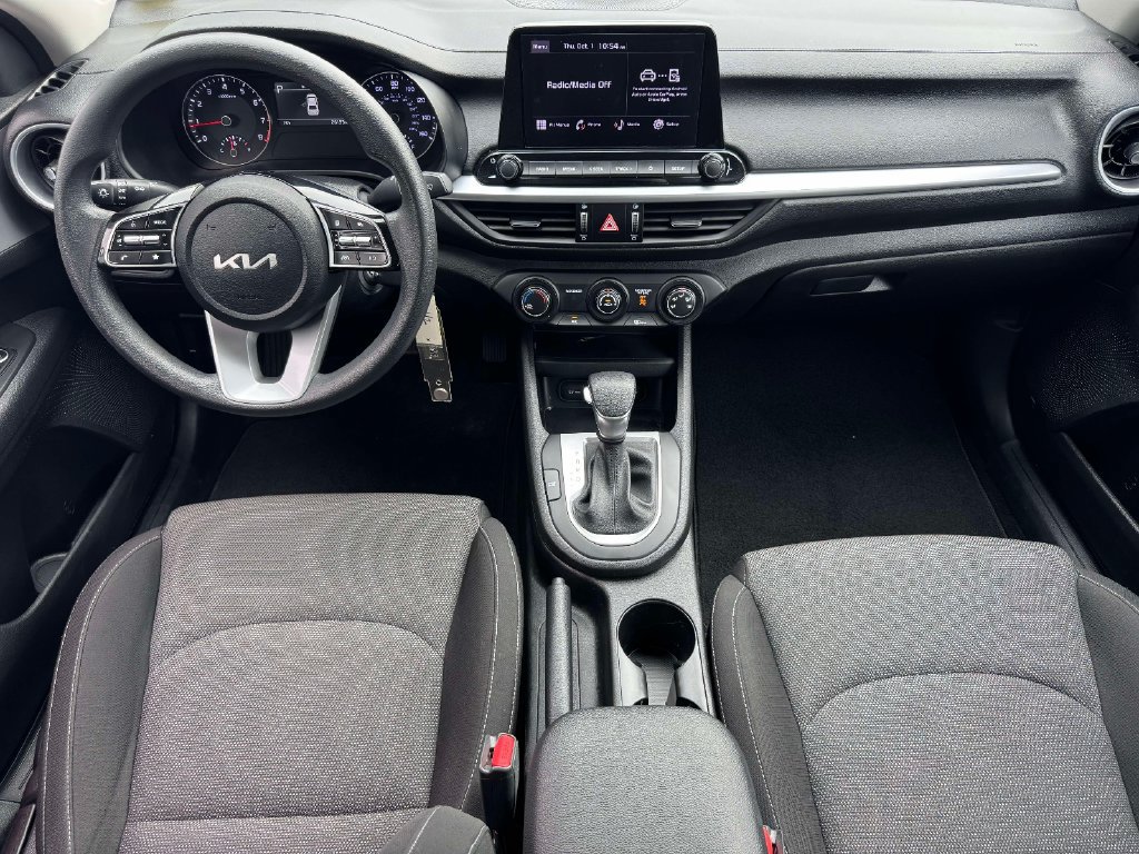 Used 2023 Kia Forte LXS w/ LXS Technology Package FWD image 11
