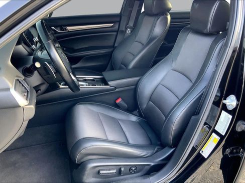 Used 2021 Honda Accord Sport image 8