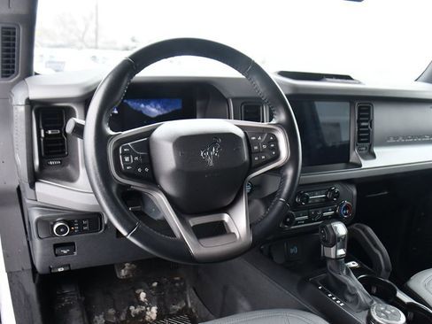 Used 2024 Ford Bronco Big Bend image 12