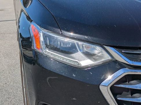 Used 2021 Chevrolet Traverse High Country image 10