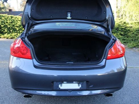 Used 2011 INFINITI G25 x w/ Moonroof Pkg image 17