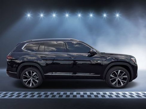 Used 2026 Volkswagen Atlas SEL Premium R-Line AWD/4WD image 2