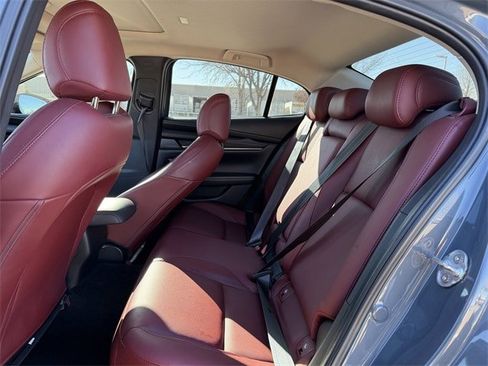 Used 2024 MAZDA MAZDA3 s image 33