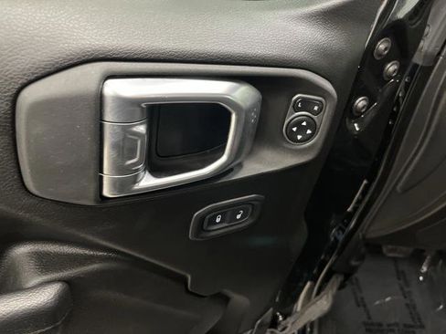 Used 2024 Jeep Gladiator Sport image 26