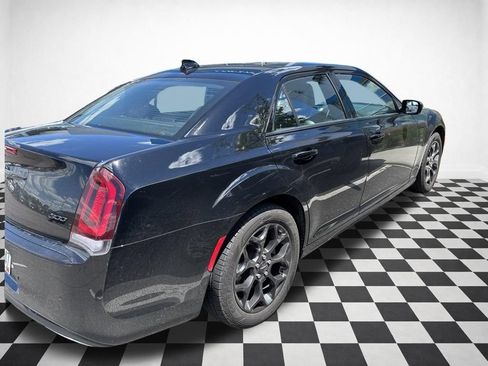 Used 2021 Chrysler 300 Touring L AWD/4WD image 6