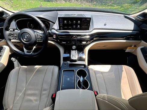 New 2025 Acura MDX w/ Technology Package image 2