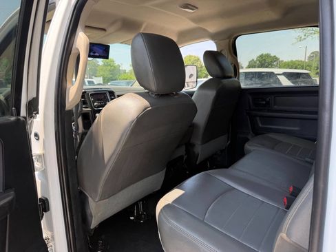 Used 2016 RAM 5500 Tradesman AWD/4WD image 11