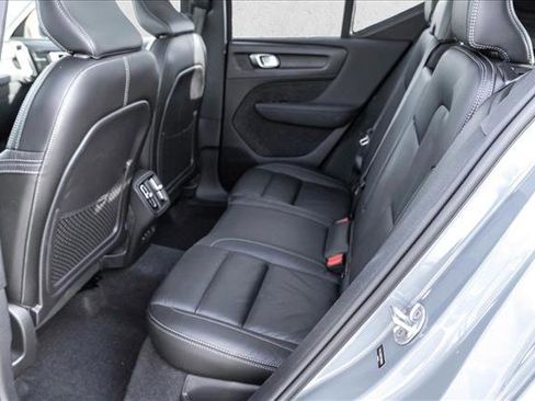 Used 2023 Volvo XC40 B5 Ultimate w/ Protection Package Premier image 22