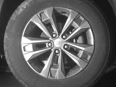 Used 2025 Chevrolet Equinox LT image 13