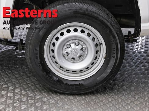 Used 2024 Toyota Tacoma SR RWD image 8