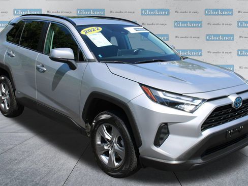 Used 2022 Toyota RAV4 XLE w/ Convenience Package AWD/4WD image 3