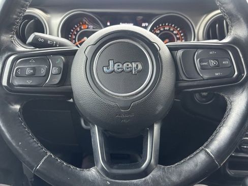 Used 2020 Jeep Wrangler Unlimited Sport image 17