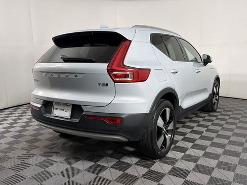 Used 2020 Volvo XC40 T5 Momentum AWD/4WD image 6
