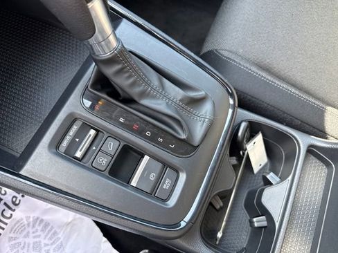 Used 2024 Honda CR-V EX image 11