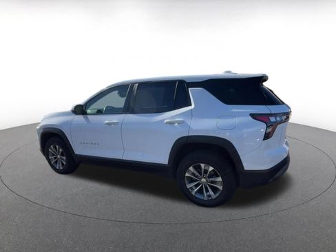 Used 2025 Chevrolet Equinox LT image 10