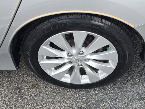 Used 2014 Honda Accord EX image 5