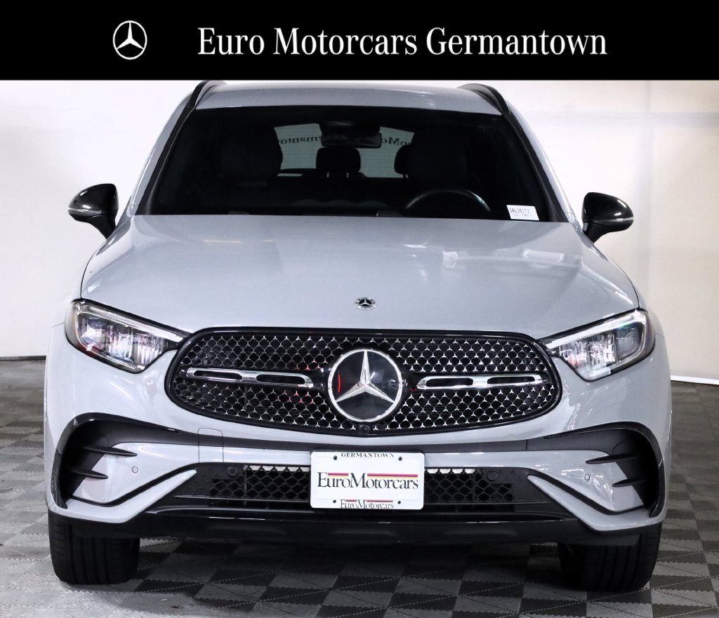 Used 2026 Mercedes-Benz GLC 300 4MATIC image 2