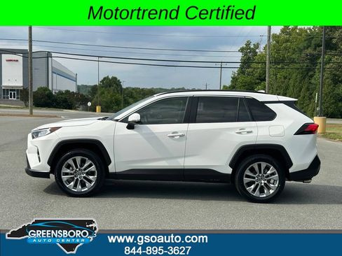 Used 2019 Toyota RAV4 XLE Premium AWD/4WD image 3